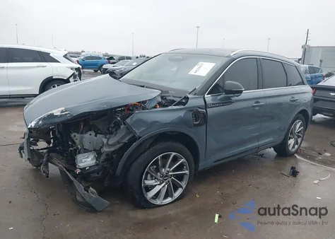 2024 Lincoln Corsair Grand Touring z USA, uszkodzony, nr VIN 5LMTJ5DZ8RUL22772